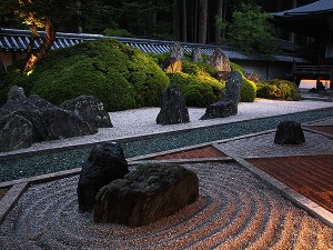 about_img005